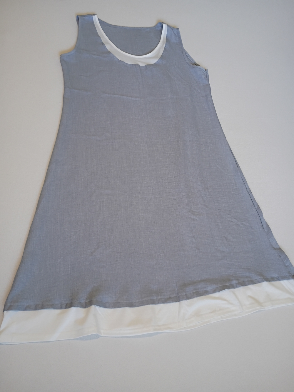 Sleeveless A-Line 100% Polyester Dress in Light Blue with White Trim Sz XXL
